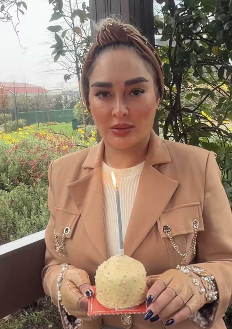 5861645313045629848+(1)