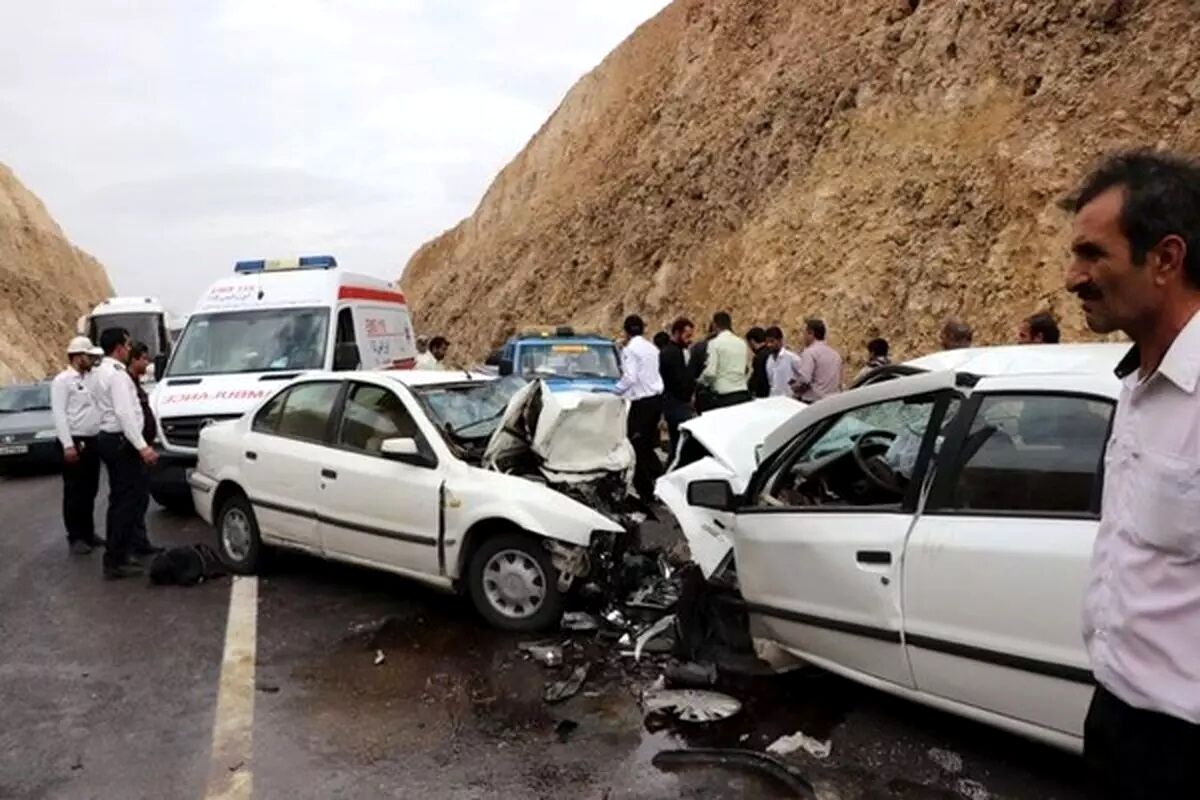 19 نفر مصدوم بر اثر تصادف زنجیره ای در اتوبان قزوین-زنجان