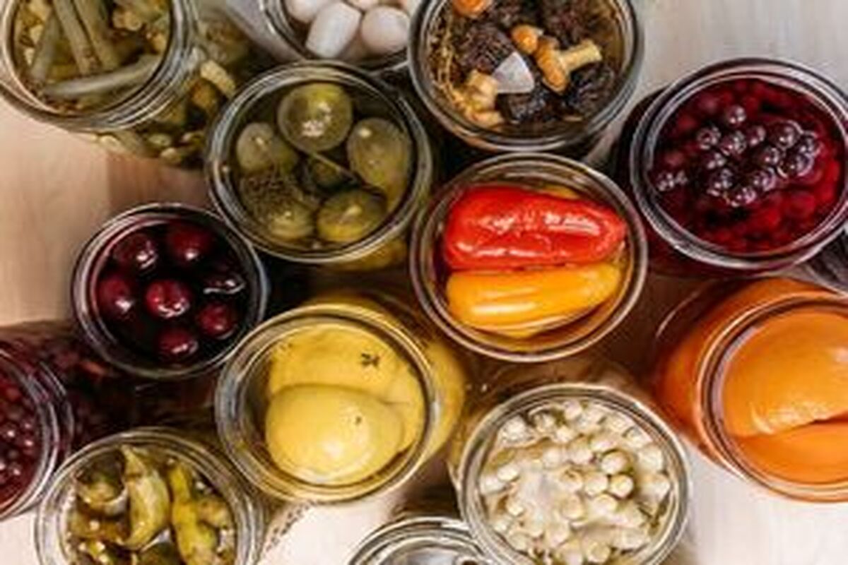 عوارض خوردن ترشی را جدی بگیرید/تخریب جبران ناپذیر این خوشمزه
