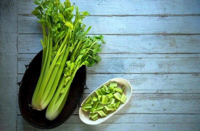 ۵ دلیل برای گنجاندن کرفس در رژیم غذایی
