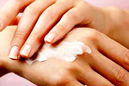 ۶ راهکار برای جلوگیری از خشکی پوست