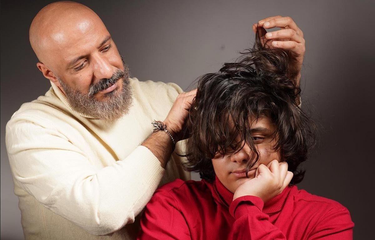  تصویری خیره کننده از تیپ لاکچری و شیک امیر جعفری و پسرش در عروسی دختر سعید آقا خانی