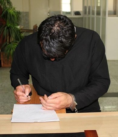 جوانی که عاشق‌ زن شوهردار شد؛ می‌خواست جلوی او با زنش رابطه برقرار کنم