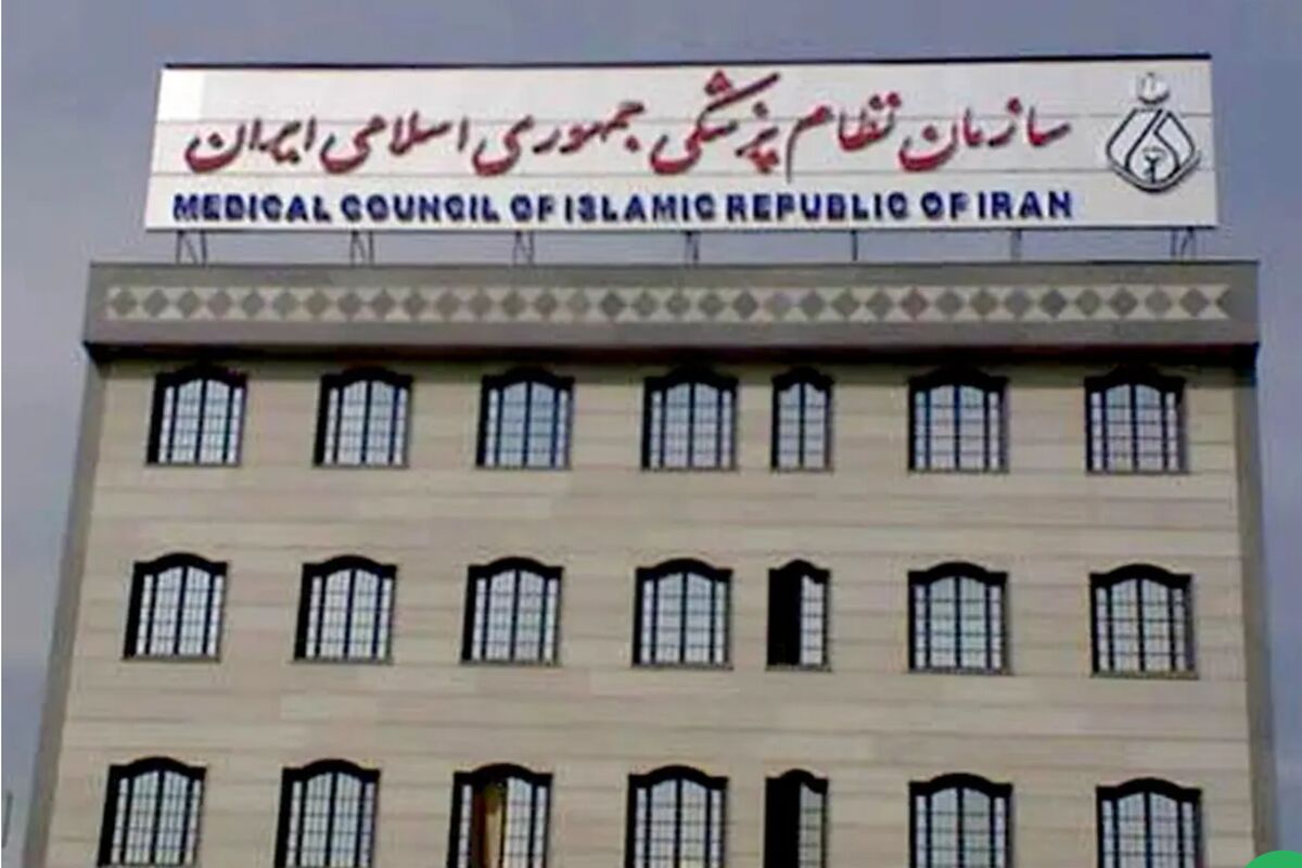 با کمبود نیروی متخصص پزشکی در مراکز درمانی مواجه نیستیم
