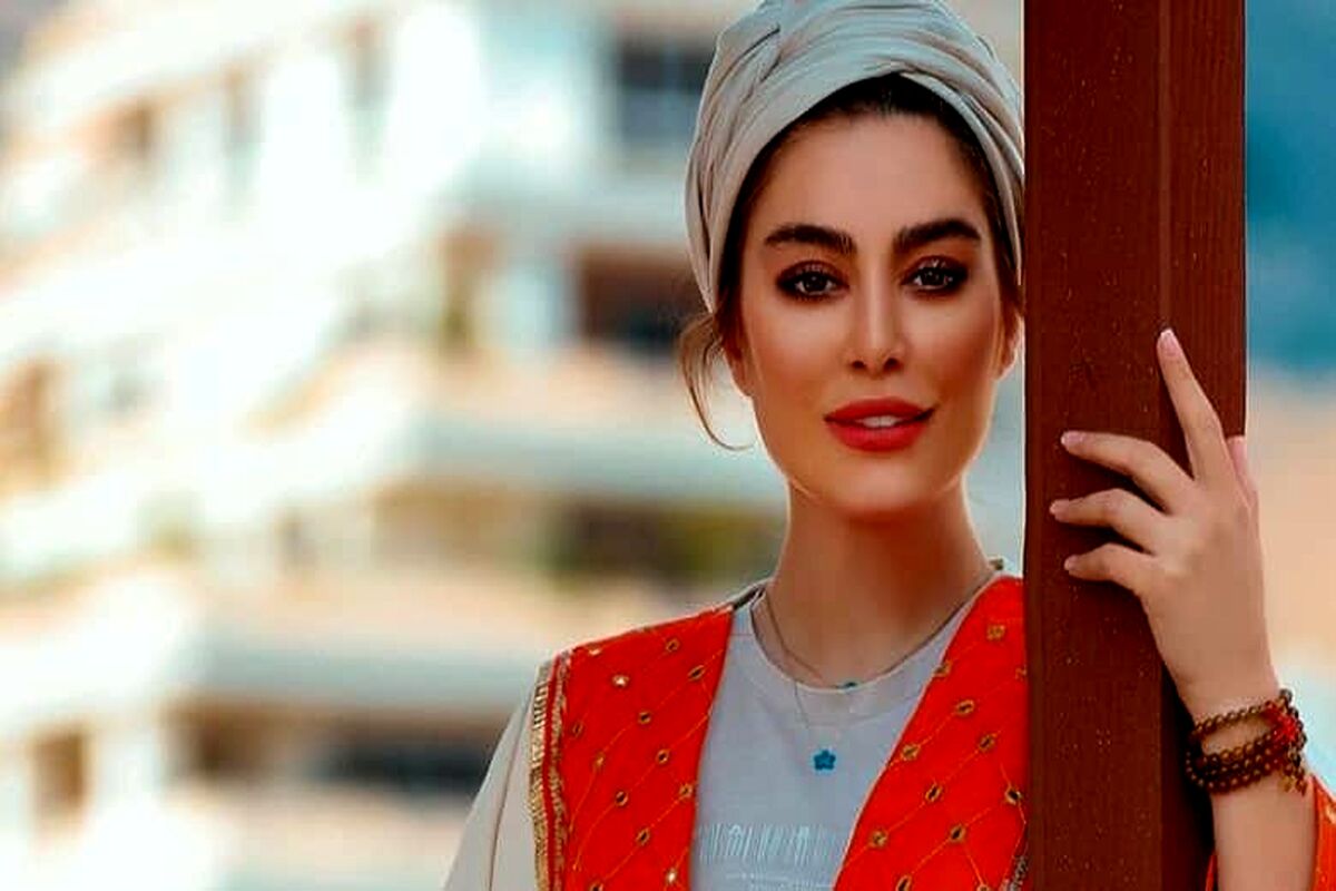 سحر قریشی با کت و شلوار مردانه در دوبی/ عکس