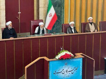  فوری؛ آیت الله موحدی کرمانی رئیس مجلس خبرگان شد/ جزئیات