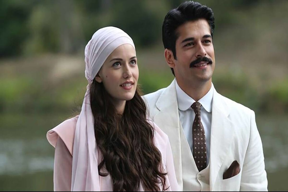 عکس جذاب از بوراک اوزچویت و فاحریه اوجن
