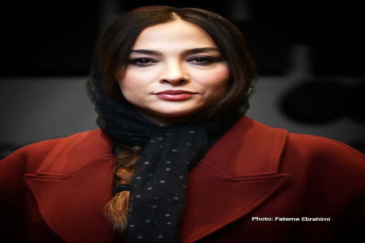 آناهیتا درگاهی با تیپ لب ساحلی/ عکس