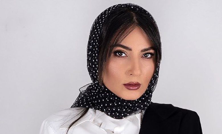 سمیرا حسن‌پور، با استایل جذاب در گالری «چند تکه آینه»