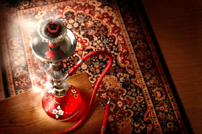 دود سیگار و قلیان می‌تواند از راه شیر مادر به بدن نوزاد منتقل شود