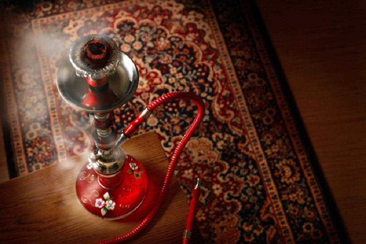 سرمربی تیم ملی: قلیان می‌کشم، هیزی که نکردم!