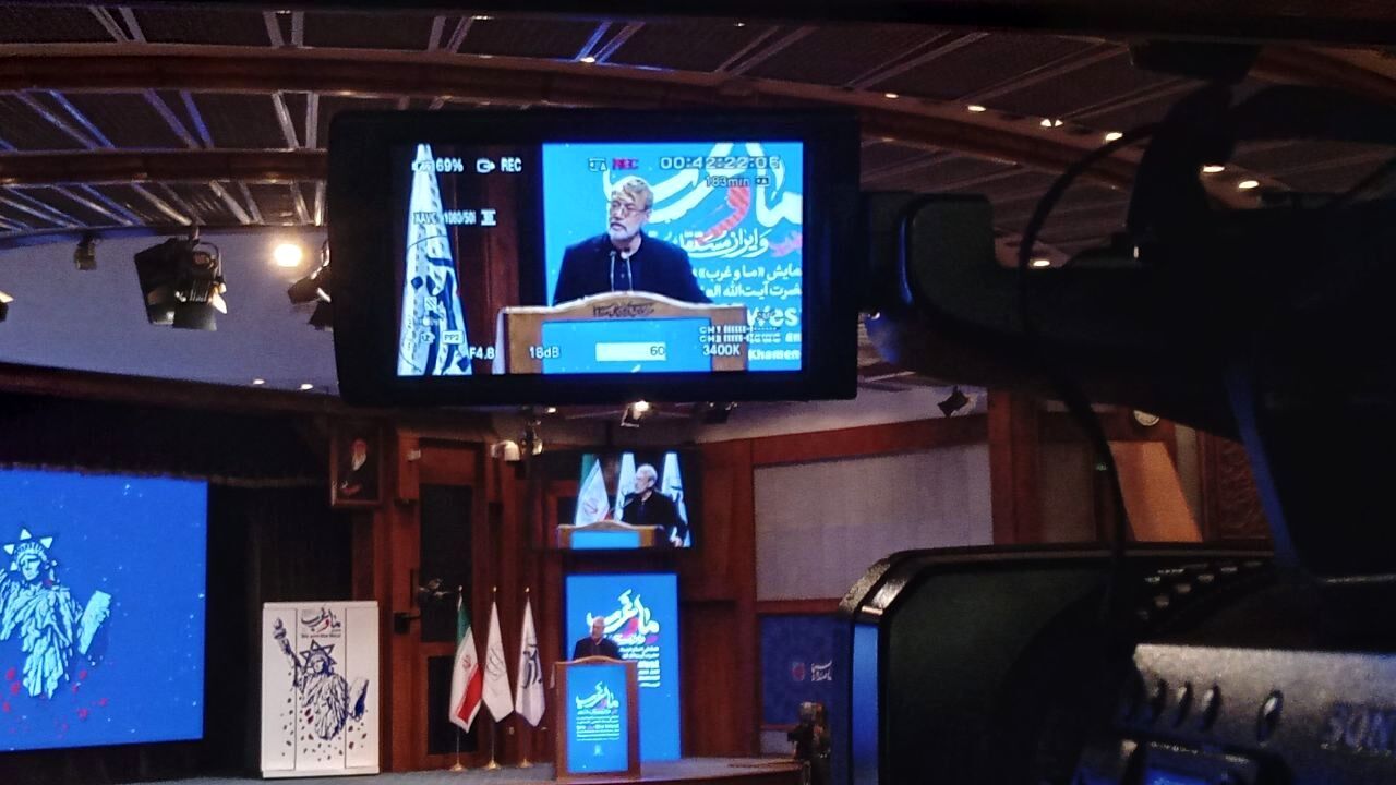لاریجانی: غرب از «صلح از مسیر قدرت» سخن می‌گوید اما به جنگ می‌اندیشد