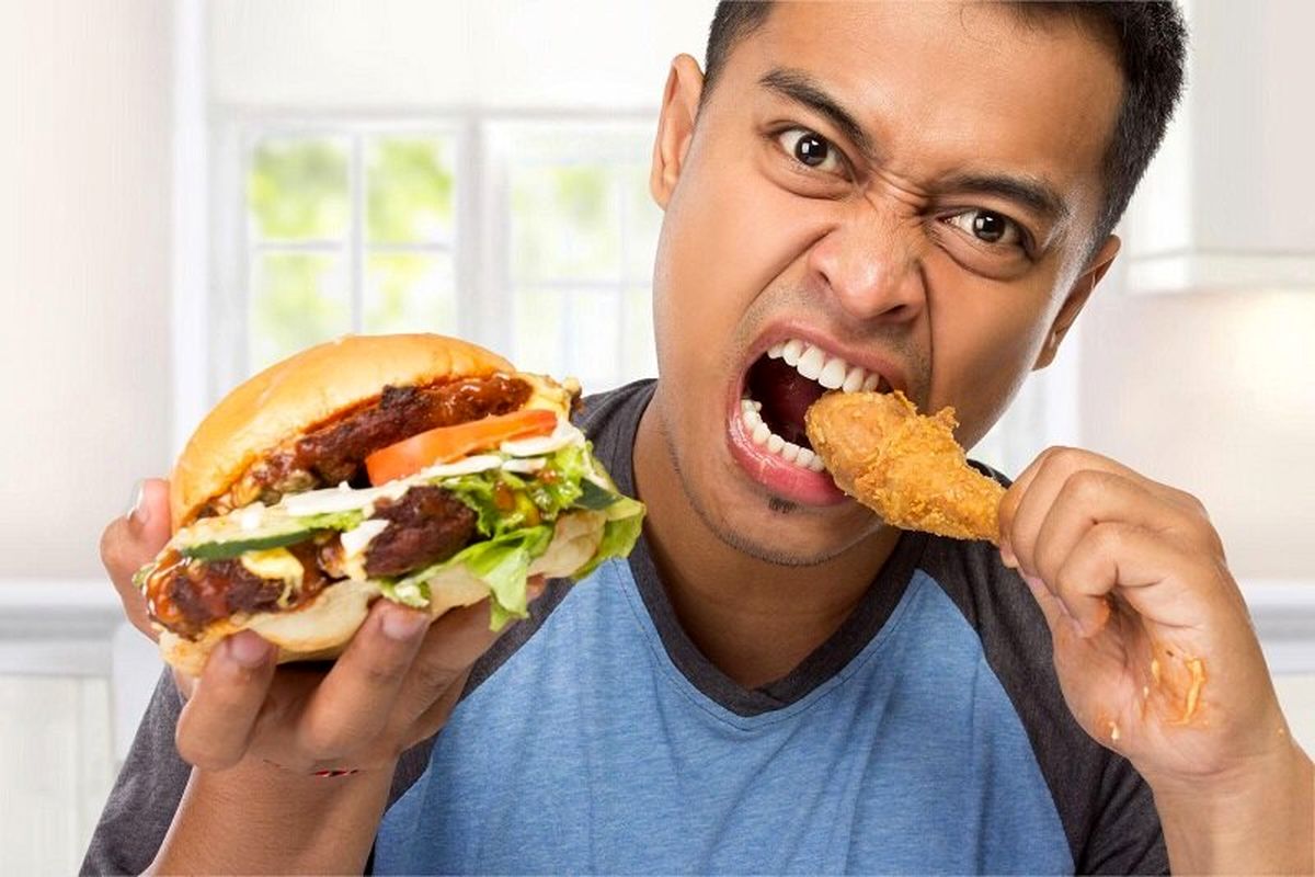 با عجله غذا خوردن ممنوع!