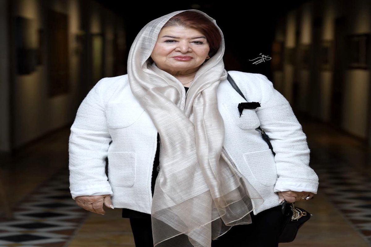 تهمینه میلانی و پوران درخشنده  در مراسم زنده‌یاد ناصر تقوایی/ عکس