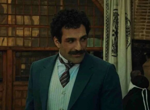 حمید صفت با قیافه متفاوت در پشت صحنه بامداد خمار
