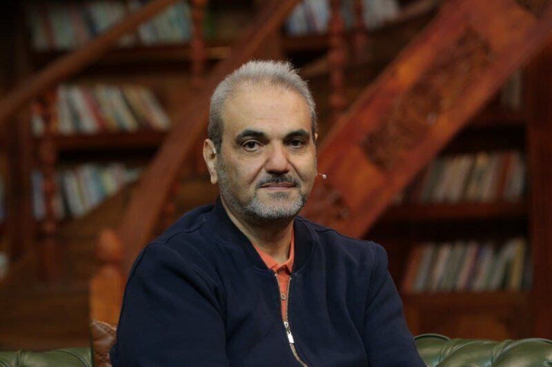 واکنش جواد خیابانی به ماجرای هادی عامل و کفن
