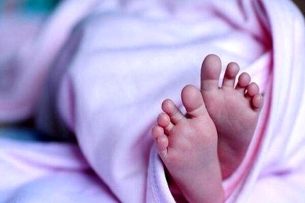 تولد حیرت انگیز یک دختر زیبای عجیب الخلقه با خال مادرزادی منحصر به فرد+عکس