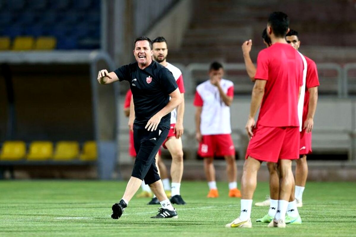 اوسمار تا ساعات آینده برای توافق با پرسپولیس به تهران می‌آید