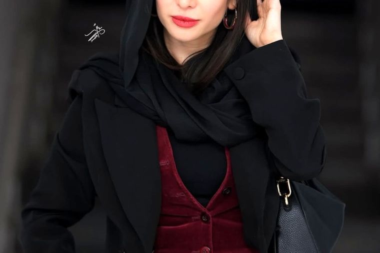 استایل متفاوت الناز حبیبی در پشت‌صحنه «ملاحظات امنیتی»