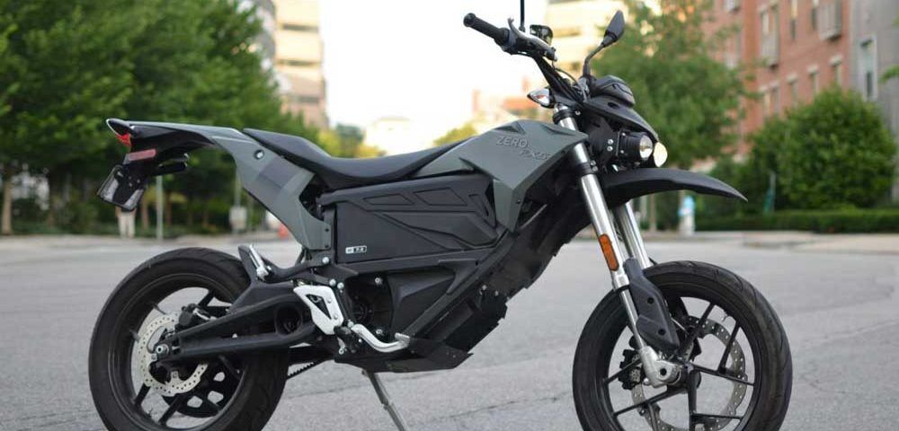 خبر مهم برای موتورسوارن/ رانندگی در روزهای بارانی ممنوع شد