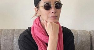 استایل گنگ سحر زکریا با کاپشن چرم!/ عکس