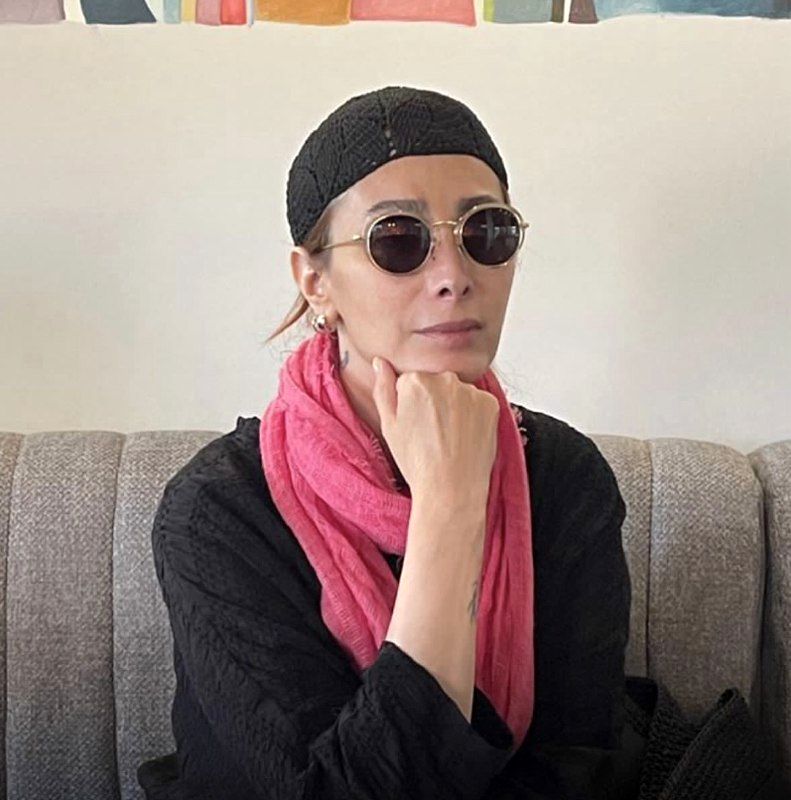 استایل گنگ سحر زکریا با کاپشن چرم!/ عکس