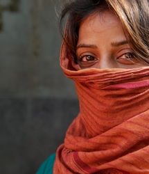 آتش زدن دختر 15 ساله پس از ساعت‌ها تجاوز وحشیانه +عکس