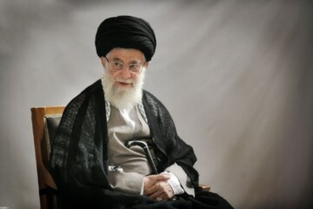 ماجرای ازدواج رهبر  معظم انقلاب اسلامی و پرداخت هزینه های عروسی /چه کسی خطبه عقد ایشان و همسرشان را خواند؟

