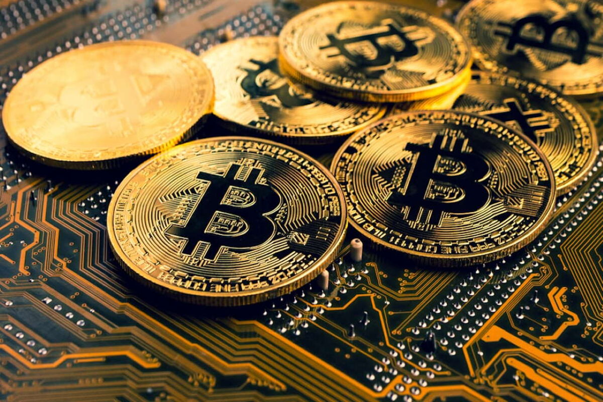 قیمت بیت کوین و اتریوم امروز شنبه ۱۹ آبان ۱۴۰۳