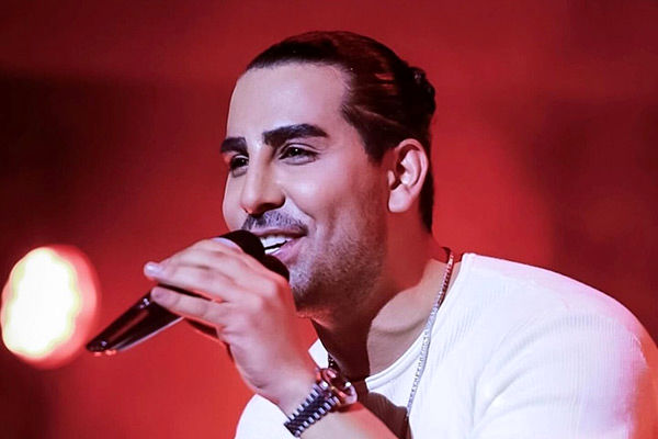 استایل متفاوت مجید رضوی در کنسرت ترکیه/ ببینید