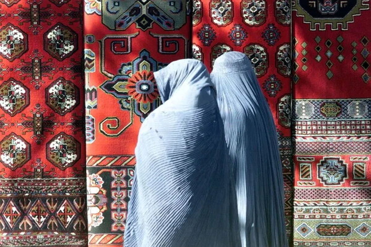متوجه شدم، همسرم تمایل به چندهمسری دارد/ خودم برایش زن گرفتم تا با هر زنی نباشد