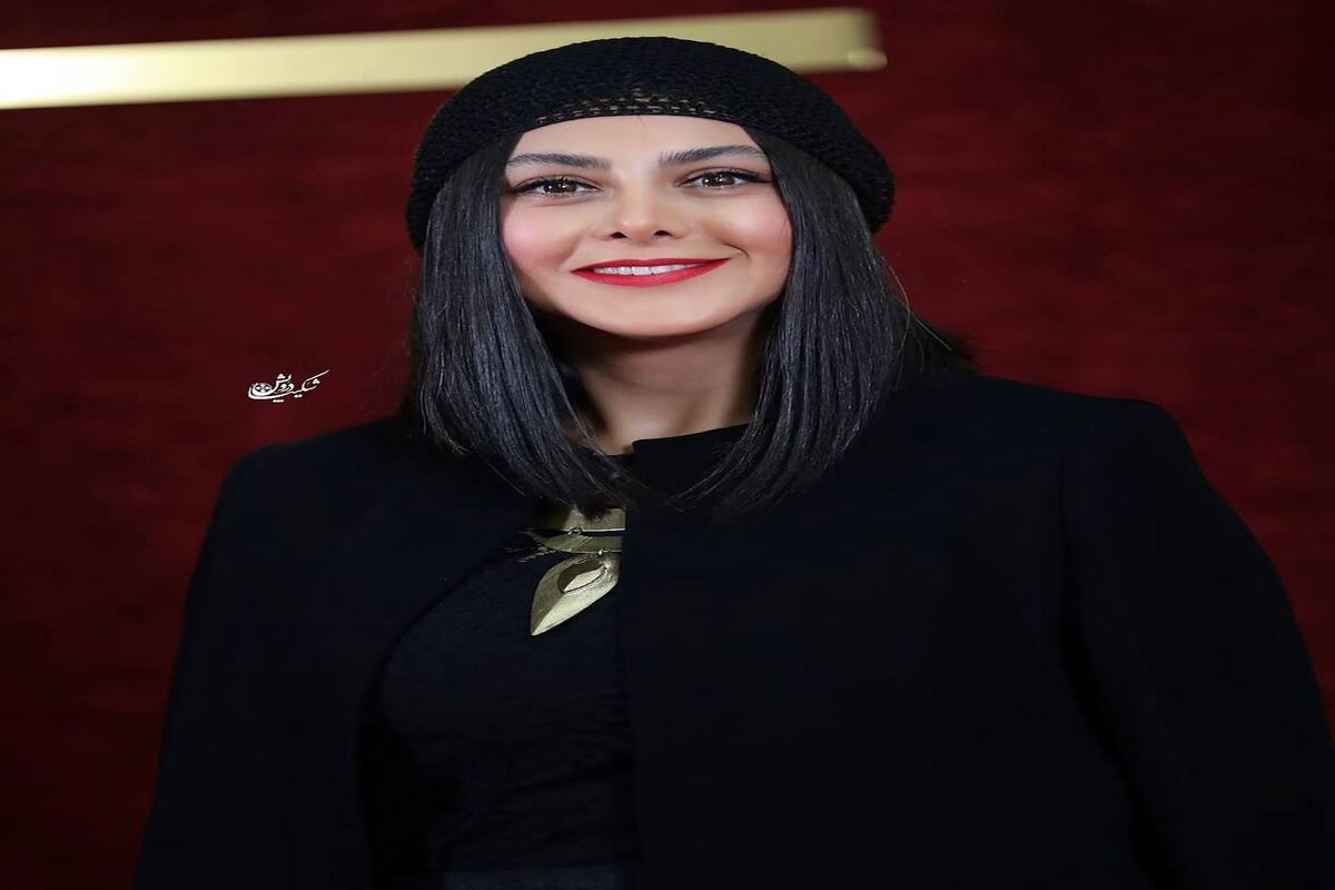 آزاده صمدی جذاب‎‌تر از همیشه با یک استایل رسمی