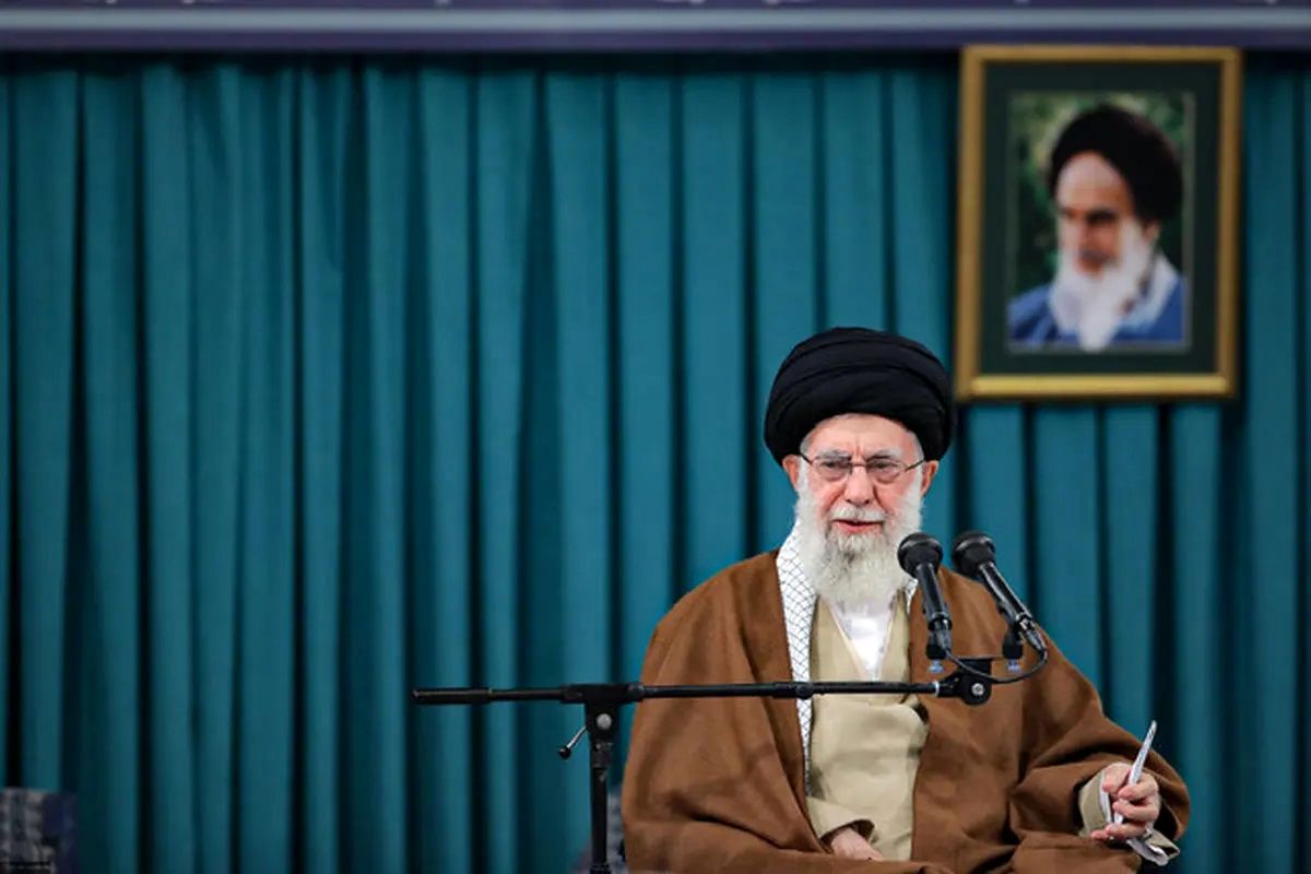 دیدار رهبر انقلاب با جمعی از مردم خوزستان و کرمان