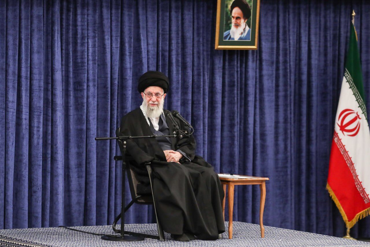 دیدار رمضانی رهبر انقلاب با کارگزاران نظام/رژیم صهیونستی سیلی این اقدام را خواهد خورد /این رژیم به زوال و انحلال نزدیک است
