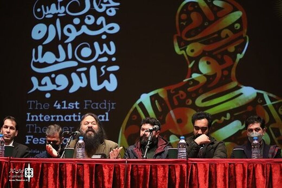 پوستر جشنواره تئاتر را ببینید