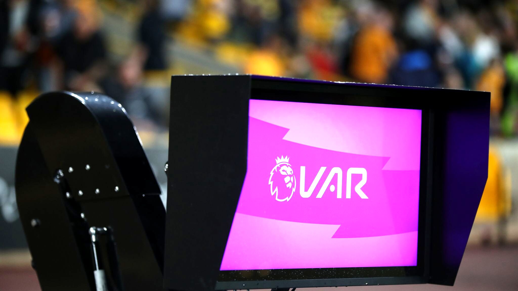 اتاق VAR گزارش بازی پرسپولیس و ذوب‌آهن تشریح کرد