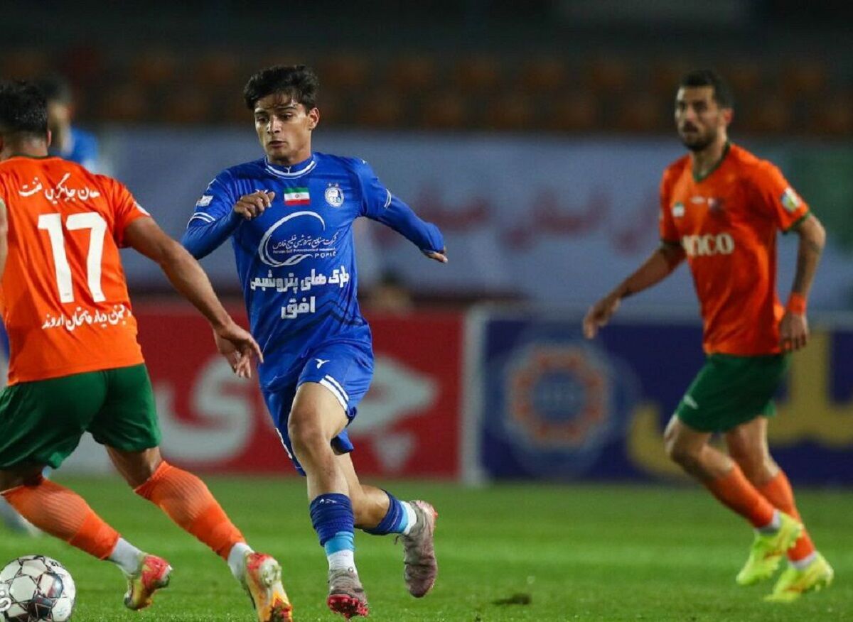 هاشمی‌ نسب به تیم اول استقلال پیوست

