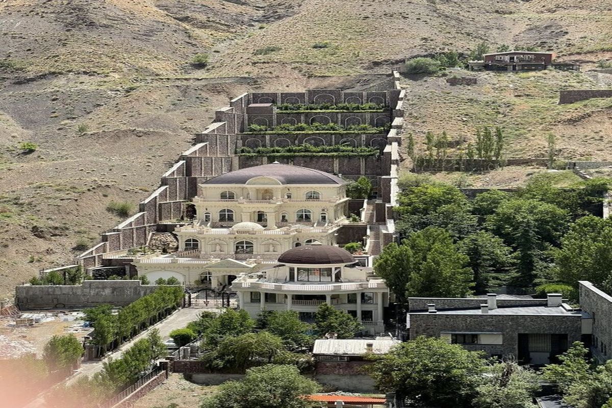  این عمارت اشرافی در تهران برای کیست؟ / انگشت به دهان می مانید + عکس