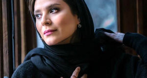 شیطنت سحر دولتشاهی در شب یلدا!/ عکس