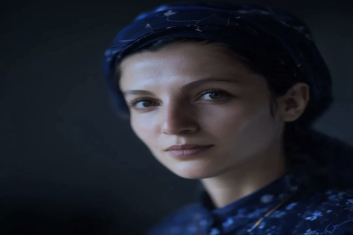 ژست خاص مهسا حجازی/ عکس