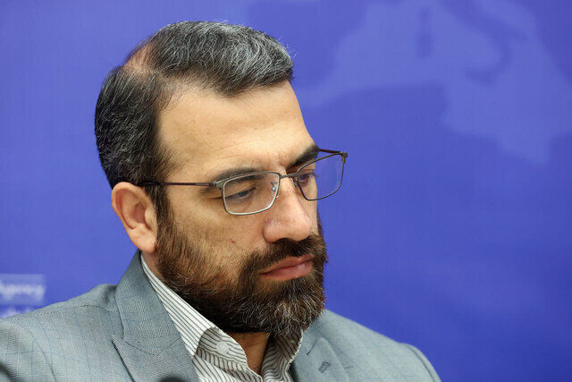 ماجرای ارسال پیامک به نمایندگان مجلس، علیه وزیر پیشنهادی چه بود؟