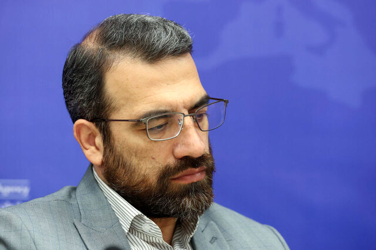 ماجرای ارسال پیامک به نمایندگان مجلس، علیه وزیر پیشنهادی چه بود؟