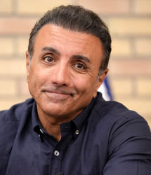 پشیمانی امید زندگانی و افسوس به خاطر مادرش