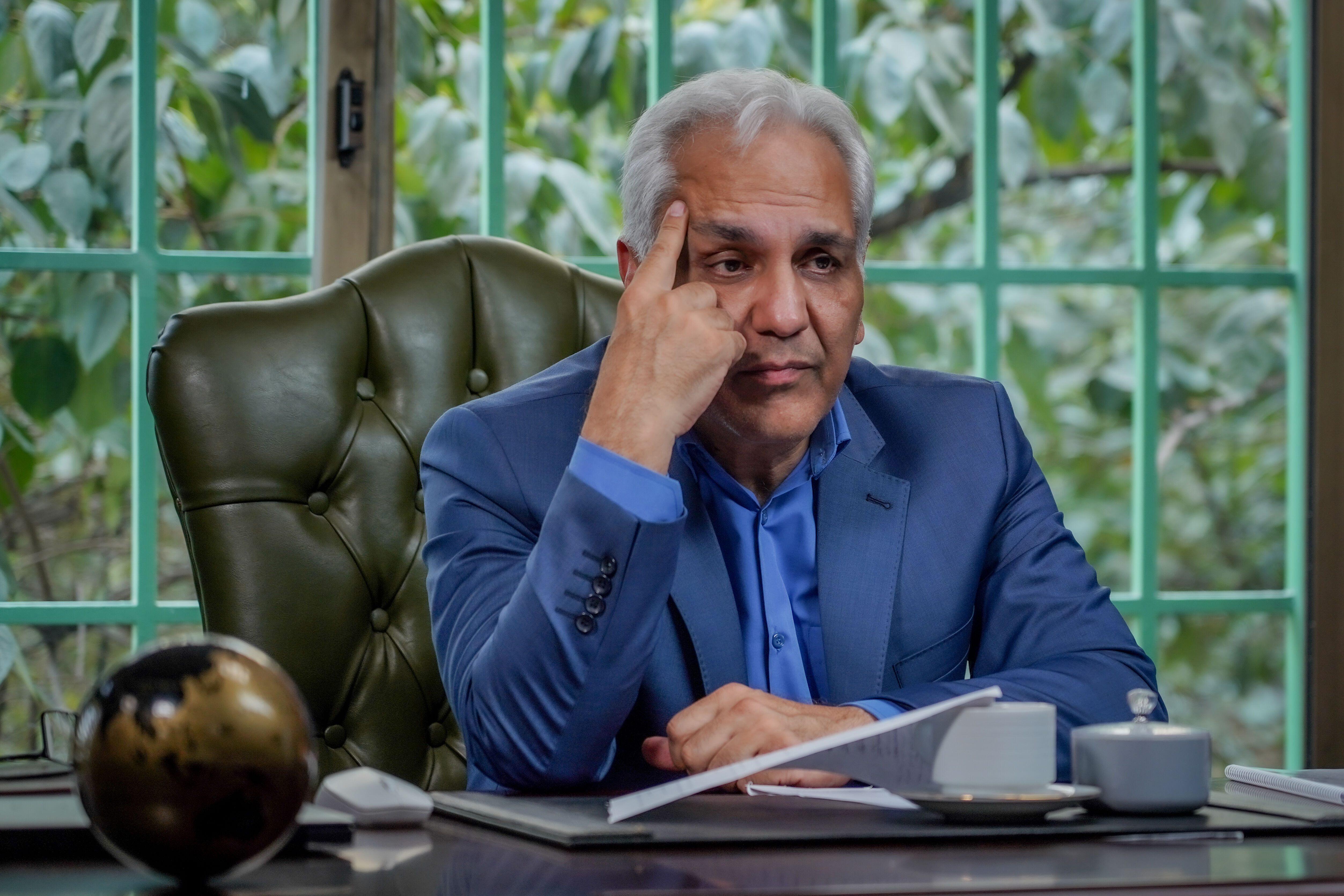 بازیگر «شیش ماهه»: مهران مدیری زیاد از بداهه‌گویی در کارهایش استفاده می‌کند