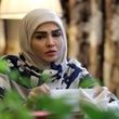 عکس زیرخاکی شیوایِ سریال «بچه مهندس» در آغوش پدرش
