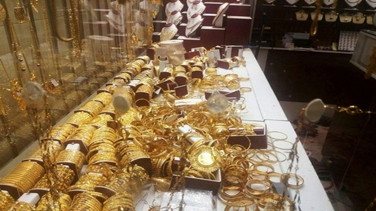 سرقت نافرجام گانگسترها از طلافروشی+ عکس