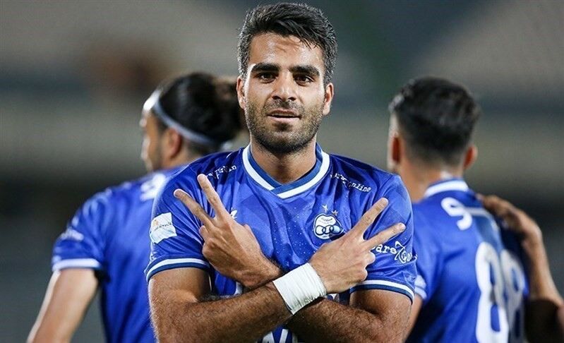 مدافع آبی‌پوشان در لیست سیاه ساپینتو؛ جدایی مرادمند از استقلال؟!