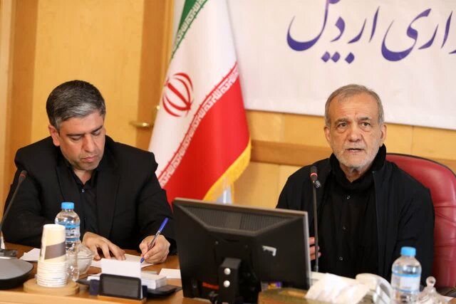 دولت از هیچ تلاشی برای اتمام راه‌ آهن اردبیل دریغ نمی‌کند