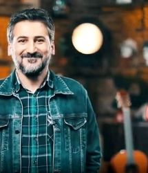 آقای ممیزی با خانواده‌اش به جشن آمد/ فیلم