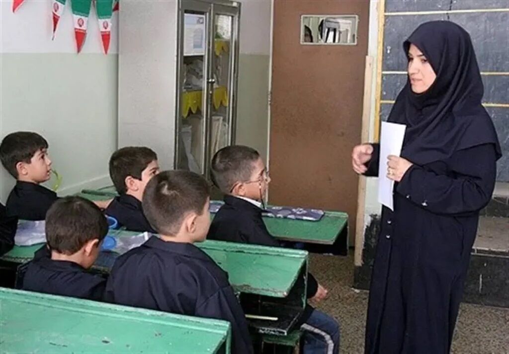 زمان واریز حقوق اسفندماه معلمان و فرهنگیان اعلام شد